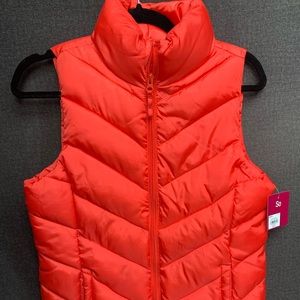 Puffer Vest NWT. Medium SO